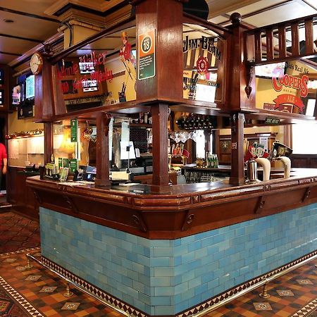เชคสเปียร์โฮเต็ล Hotel Surry Hills ภายนอก รูปภาพ